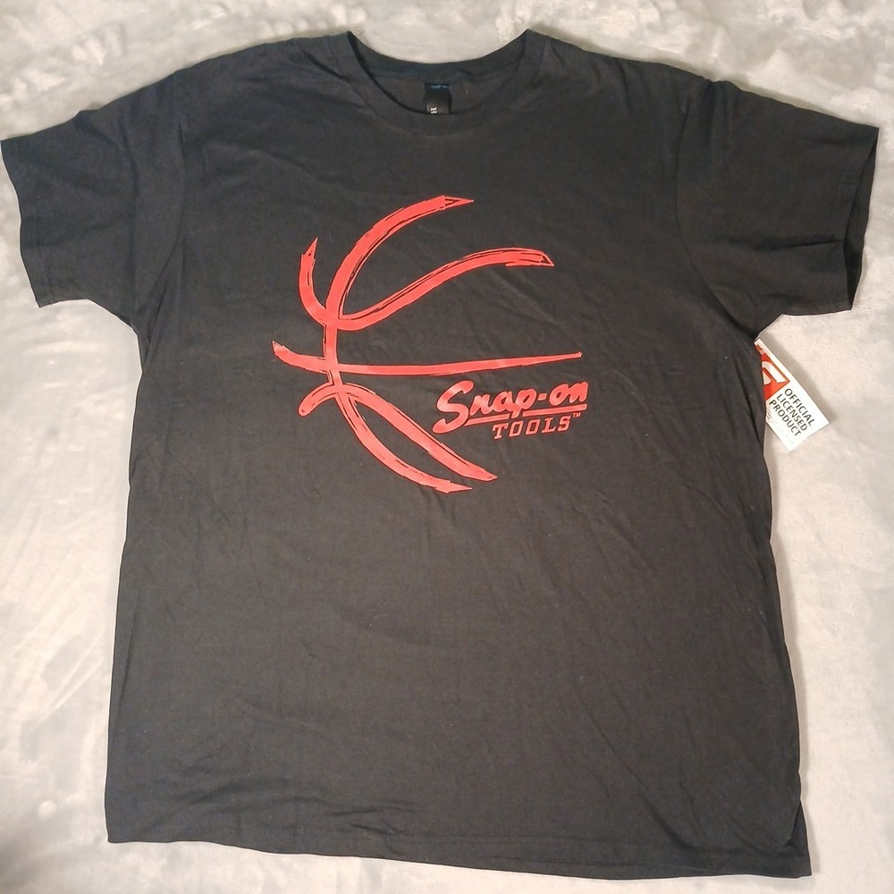 Snap On Tools T-Shirt Mens XL Basketball Logo Short Sleeve New With Tags